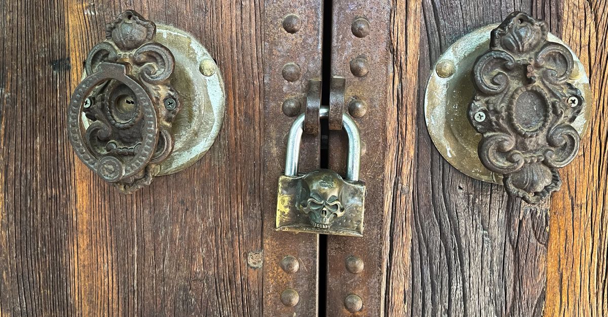 locksmith service technician — Vault Locksmiths