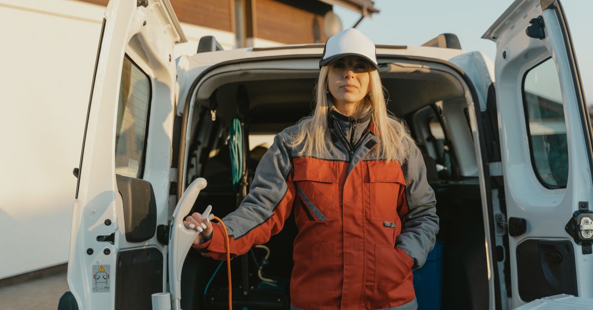 locksmith service technician — Vault Locksmiths