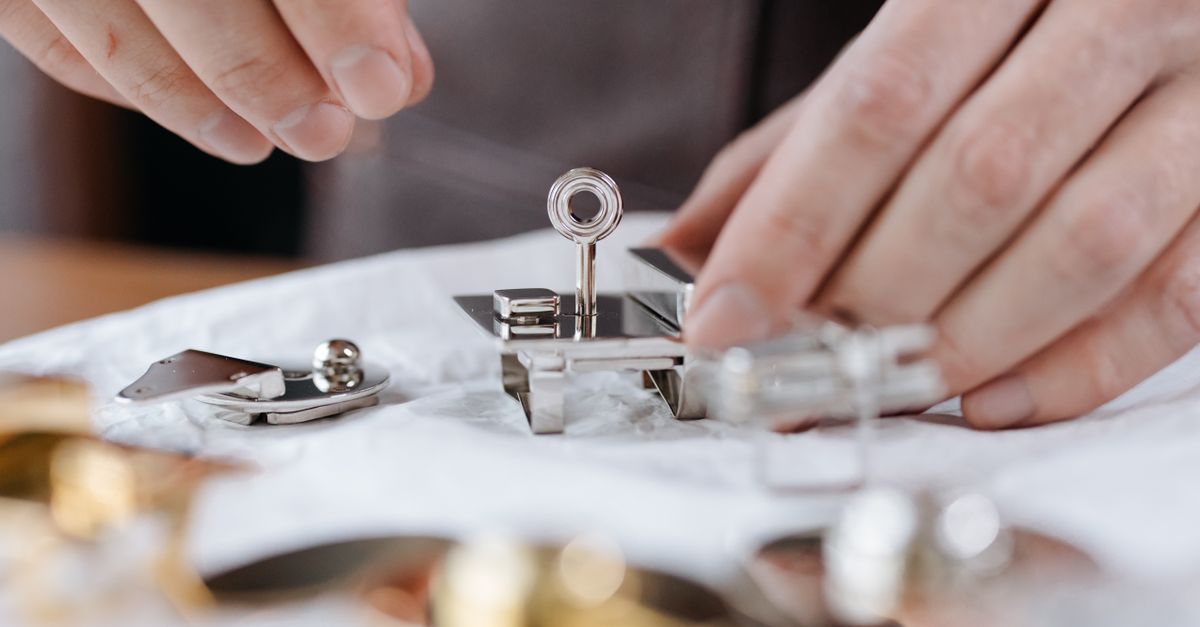 key maker professional — Vault Locksmiths
